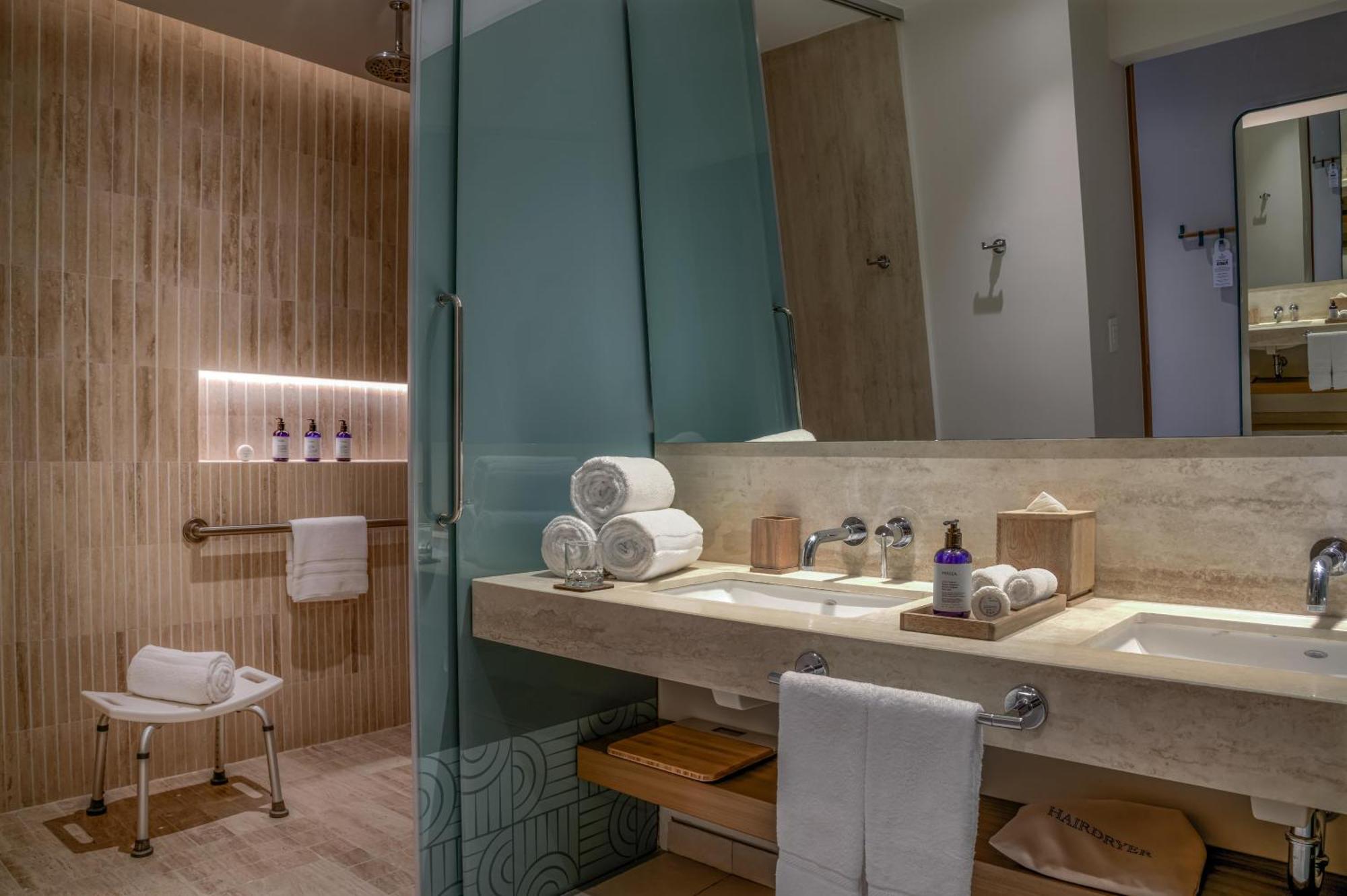 Room with Ocean View - Mobility Accessible